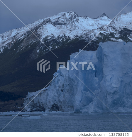 Perito Moreno Glacier, Los Glaciares National Park, Santa Cruz Province, Patagonia Argentina. 132708125