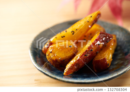 Image of the autumn flavor of sweet potato 132708304