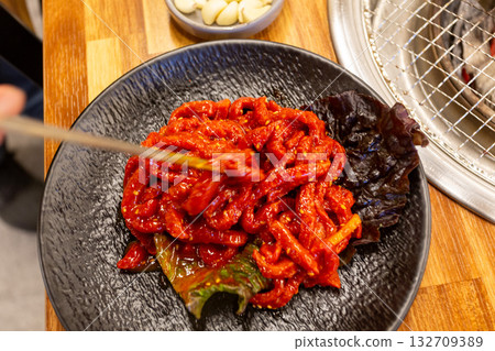 Korean food. Korean beef tartare Korean food. Korean beef tartare 132709389