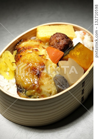 Grilled fish lunch 132710598