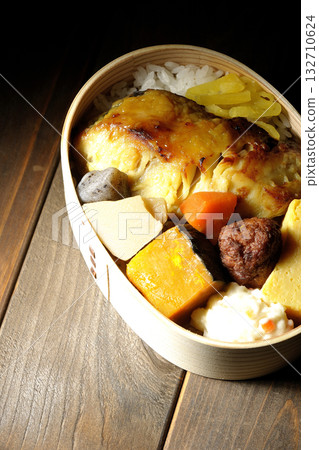 烤魚午餐 132710624