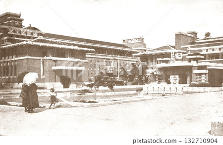 Vintage photograph, 1924-1927, Imperial Hotel, Tokyo (Wright Building) Vintage photograph, 1924-1927, Imperial Hotel, Tokyo (Wright Building) 132710904