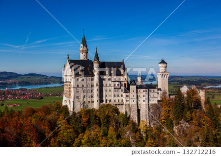 The magnificent view of Neuschwanstein Castle in the autumn morning light The magnificent view of Neuschwanstein Castle in the autumn morning light 132712216