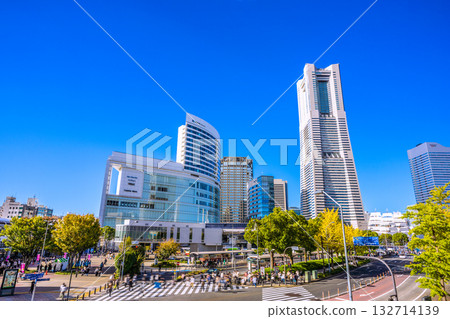 日本橫濱城市景觀,包括揚帆遠航的日本丸號、櫻木町站和橫濱航空客艙(11月3日) 日本橫濱城市景觀,包括揚帆遠航的日本丸號、櫻木町站和橫濱航空客艙(11月3日) 132714139