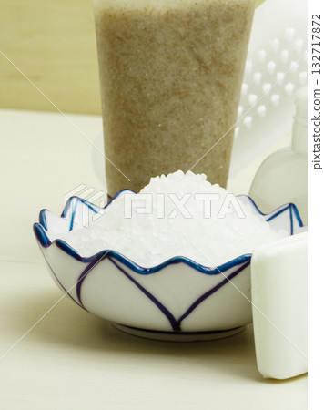 Pedicure accessories set tools closeup 132717872