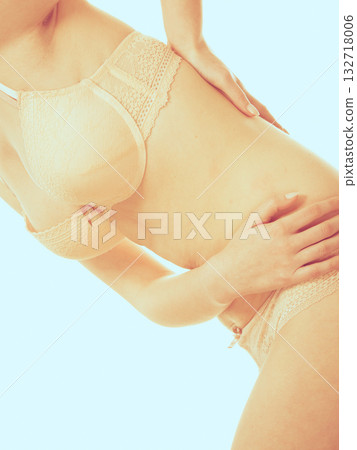 Woman with abdominal and back pain. Woman with abdominal and back pain. 132718006
