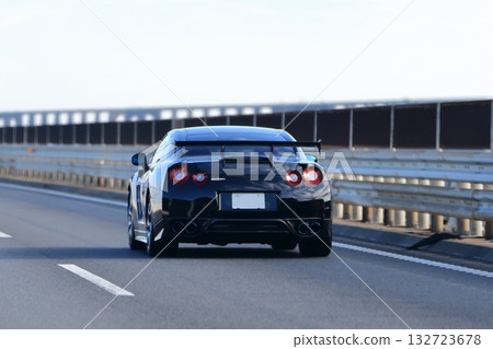 Domestic sports car image 132723678