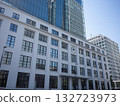 [Japan] The exterior of the modern buildings in front of the south exit of Tokyo Station and the clear blue sky 132723973