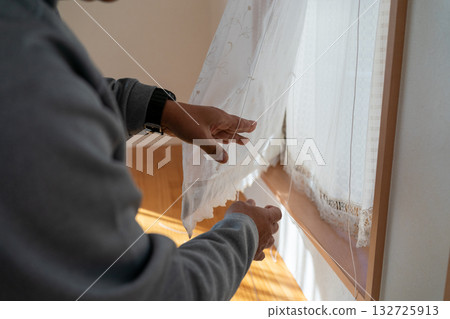 curtain, gents, male 132725913