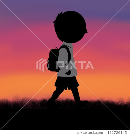 夕陽下的剪影插圖:學生(穿著制服,正在回家) 夕陽下的剪影插圖:學生(穿著制服,正在回家) 132726145