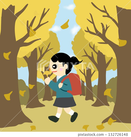 一名學生背著書包，沿著綠樹成蔭、落葉的道路（銀杏樹成蔭的街道）行走。 132726148