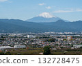 Mount Fuji and Odawara City, covered with its first snow (October 23, 2025) 132728475