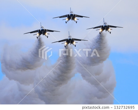 Blue Impulse  132732695