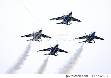 Blue Impulse  132732697