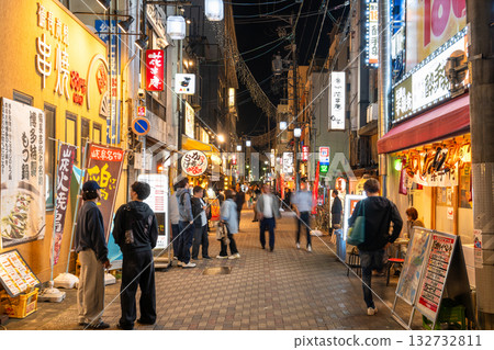 岐阜縣玉宮飲酒街和岐阜站前的娛樂街 岐阜縣玉宮飲酒街和岐阜站前的娛樂街 132732811