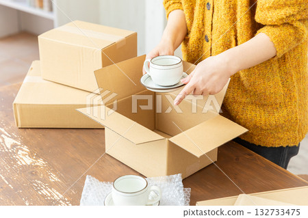 包裝易碎物品 包裝易碎物品 132733475
