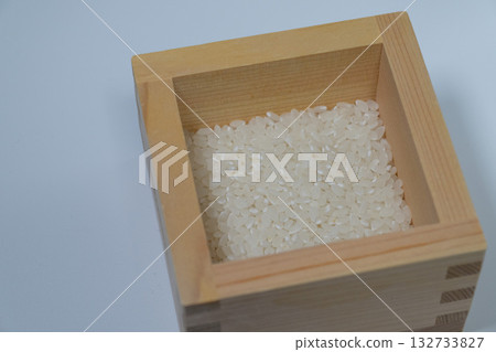 White rice served in a cypress box 132733827