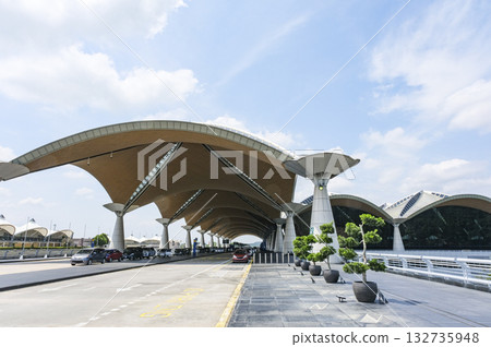 Terminal 1 building at Kuala Lumpur International Airport 132735948