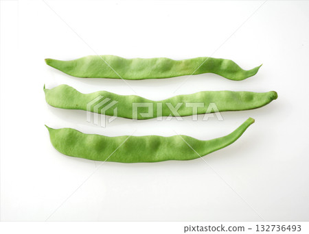 摩洛哥豆白色背景 132736493