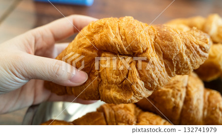 Croissant, croissant bread, croissant pastry, pastry, PPastry Croissants, クロワッサン Croissant, croissant bread, croissant pastry, pastry, PPastry Croissants, クロワッサン 132741979