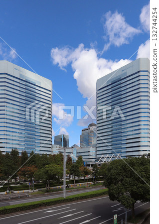 Twin Tower Building in front of Kaihin Makuhari Station 132744254