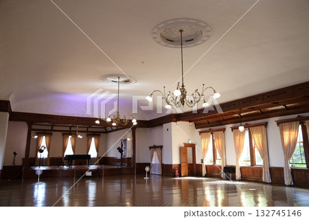 舊函館公會堂（大廳） 132745146