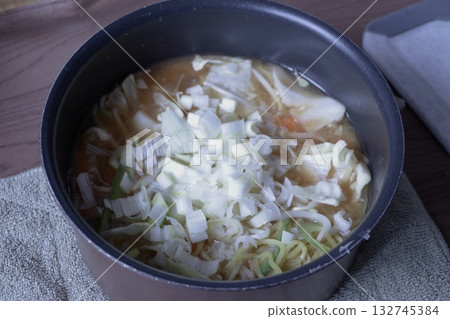 自製蔥味噌黃油拉麵 132745384