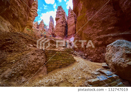 Bryce Canyon National Park Hoodoos Navajo Loop Switchback Trail Hikers 132747019