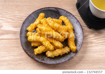 Curry fried rice cakes Curry fried rice cakes 132748557