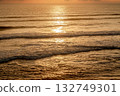 The beautiful shape of the golden ocean [with sunrise sunlight] 132749301