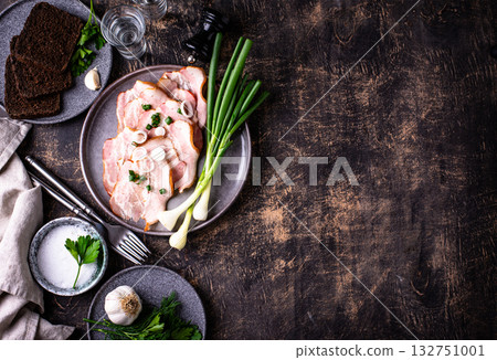 Sliced boiled smoked pork or ham Sliced boiled smoked pork or ham 132751001