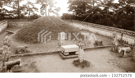 Old photo taken in 1931, during the Japanese occupation of North Korea, Pyongyang, at the Gija Tombs on Moranbong Peak Old photo taken in 1931, during the Japanese occupation of North Korea, Pyongyang, at the Gija Tombs on Moranbong Peak 132752578