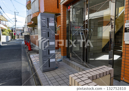 Delivery Box of Apartment House 132752810