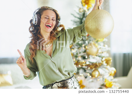 Enthusiastic Dancing with Gold Christmas Ornament Enthusiastic Dancing with Gold Christmas Ornament 132755440