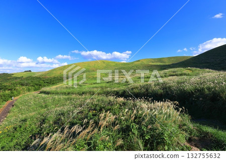 [Nagasaki Prefecture] Onidake Volcano on a clear day (Fukue Island in the Goto Islands) 132755632