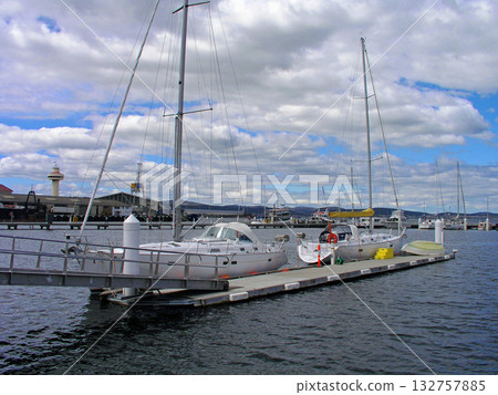 澳洲塔斯馬尼亞州霍巴特港的遊艇 132757885