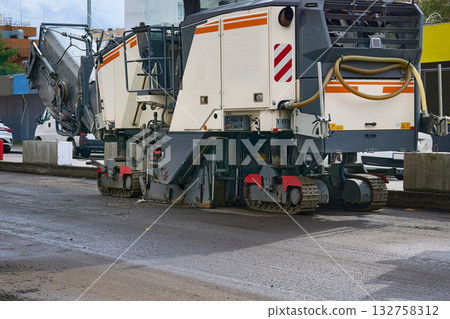 Asphalt paver, paving machine before starting work 132758312