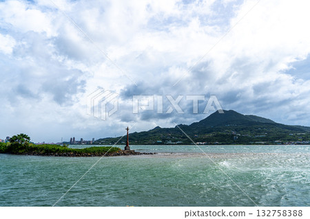 Beautiful freshwater sea Beautiful freshwater sea 132758388
