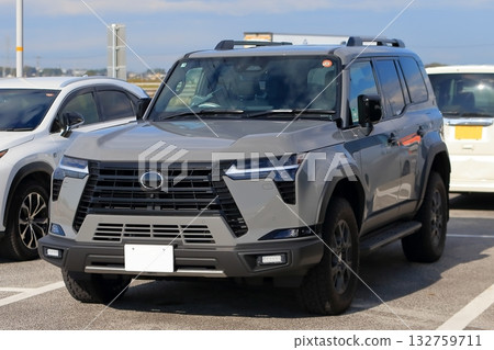 Luxury SUV image Luxury SUV image 132759711