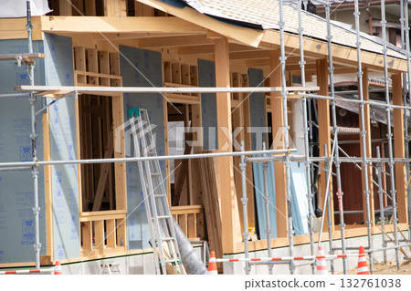 House under construction 132761038