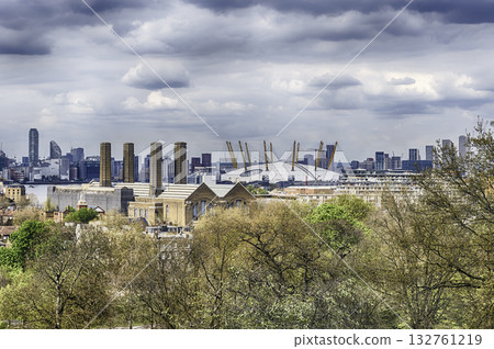 Panoramic view from the Royal Observatory in Greenwich, London, UK Panoramic view from the Royal Observatory in Greenwich, London, UK 132761219