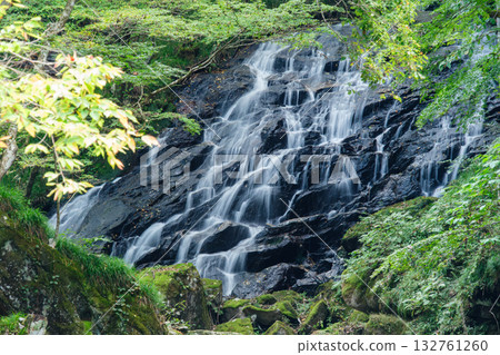 瀑布流 132761260