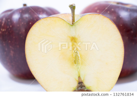 Apple Akiakari 132761834