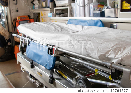 ambulance  132761877