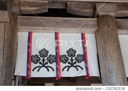 諏訪大社紋章 諏訪大社紋章 132762138