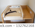 Diaper changing bed 132762168