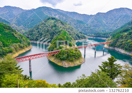 Lake Okuoiko Station, Shizuoka Prefecture 132762210