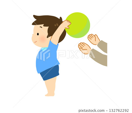 一個男孩把球傳給了他身後的人。 一個男孩把球傳給了他身後的人。 132762292