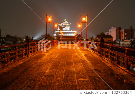 愛知縣：清洲城及雨夜景色 132763394