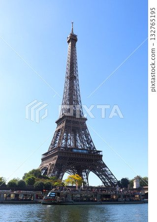 Eiffel Tower Eiffel Tower 132765195
